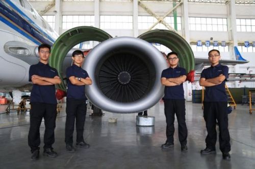 國際空運(yùn),飛機(jī)發(fā)動(dòng)機(jī)的日常