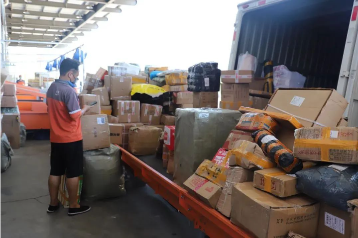 物流逐步恢復(fù)！“世界超市”重開