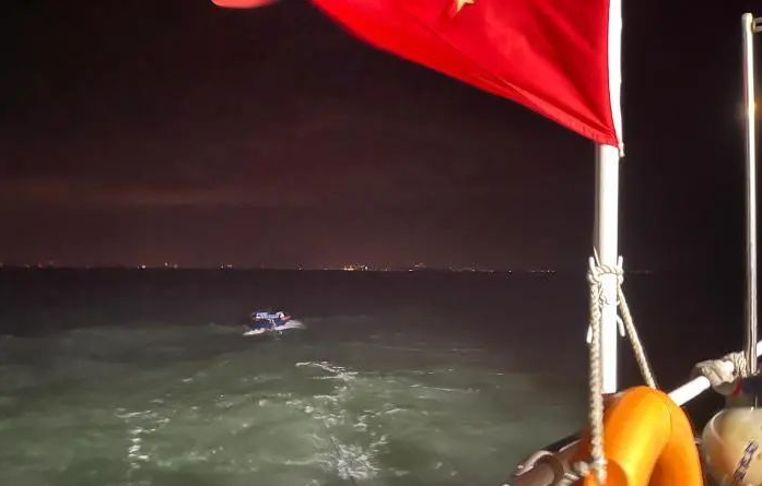 小艇失控漂流3日 6人海上遇險！